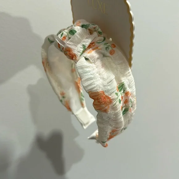 NWT Capelli New York Luxe Lace Floral Headband - Picture 1 of 1